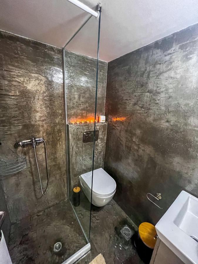 Theo Apartments 1アルテミダ エクステリア 写真